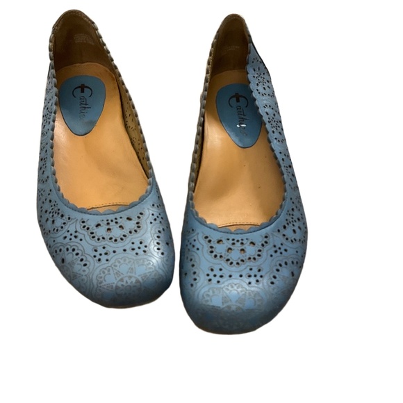 Earthies‎ Blue Perforated Scalloped Ballet Flats Shoes Womens Size 7.5 - Picture 1 of 9